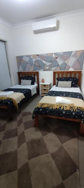 A cosy villa, close to all essentials, Revesby